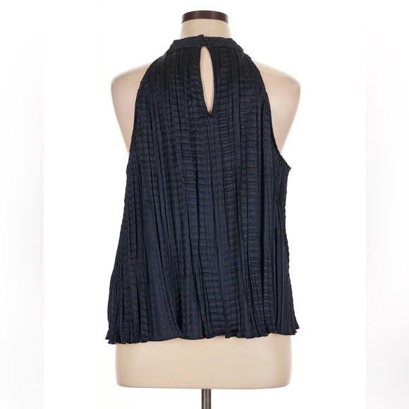 Cloth & Stone Sleeveless Halter Blouse Size XL Navy Blue Pleated - Picture 2 of 7